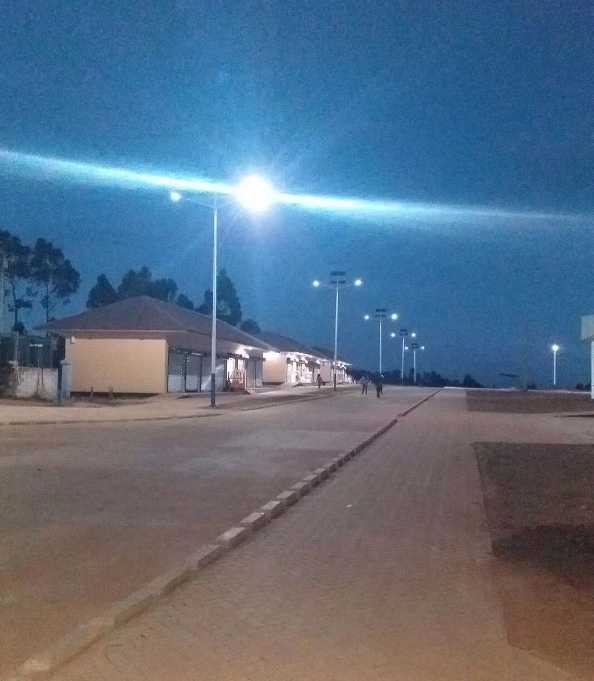玛沁县非洲科特迪瓦太阳能路灯工程